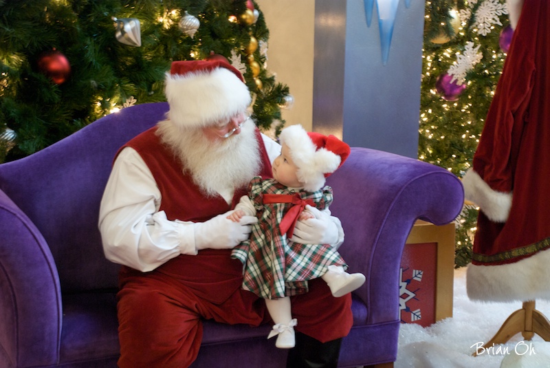 Sarah Oh meets Santa